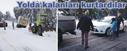 Yolda mahsur kalan vatanda�lar�n yard�m�na Ormanc�lar yeti�ti