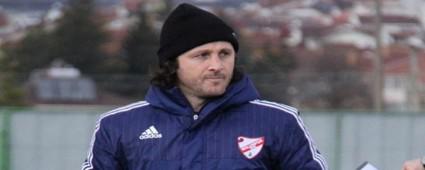 FAT�H TEKKE SORULARI YANITLADI