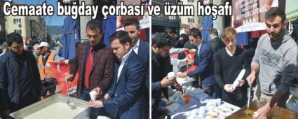 Kahramanlar�m�z�n ak�am yeme�ini ve T�rk bayra�� da��tt�lar