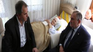 Ba�kan yaralar� sarmaya devam ediyor