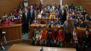 �ocuklara Masal Park�'n� m�jdeledi