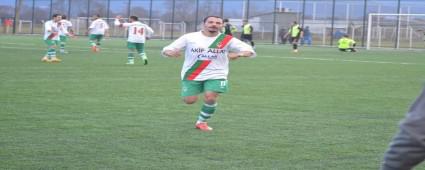 �ampiyonu da Kral� da Burada ! 