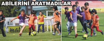 M�N�KLER, ATAT�RK STADI'NDA