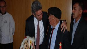�EH�T A�LELER�NE VE GAZ�LERE CUMHUR�YET YEME��