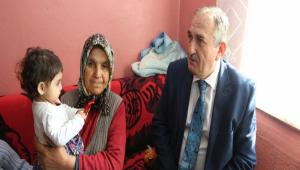 BA�KAN YILMAZ HASTA Z�YARETLER�NE DEVAM ED�YOR 