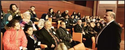 �niversiteli gen�leri Gazi Meclisi'nde a��rlad�