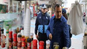 �zzet Baysal Caddesi'nde hijyen denetimi