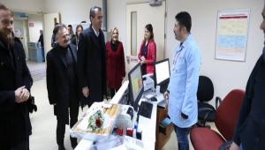 YILBA�INDA �ALI�ANLARA MORAL Z�YARET�