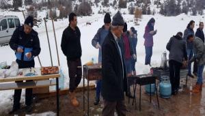 KIBRISCIK'DA KIZAK �ENL���