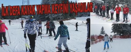 �lk defa kayak yapma keyfini ya�ad�lar