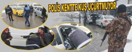 POL�S KENTTE KU� U�URTMUYOR