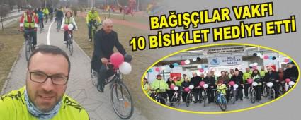 Ba�����lar Vakf� 10 bisiklet hediye etti