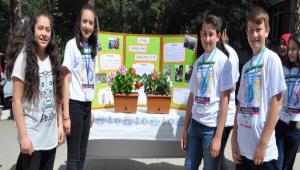 T�B�TAK 4006 B�L�M FUARI G�Z DOLDURDU