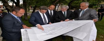 VAL� BARU� G�ZEL SANATLAR L�SES�NDE �NCELEMELERDE BULUNDU