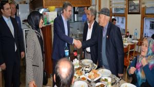 Vali Baru� Mudurnu'da iftar yapt�