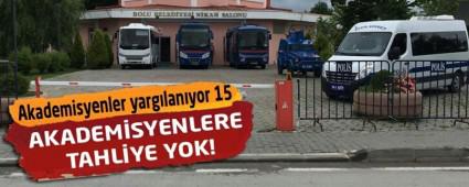 Akademisyenler yarg�lan�yor 15