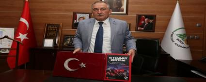 Ba�kan Y�lmaz an� defterini imzalad�