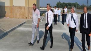 VAL� BARU� OKUL �N�AATLARINI �NCELED�