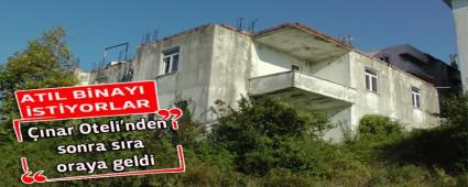 ��nar Oteli'nden sonra s�ra oraya geldi