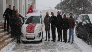 Hay�rsever i�adam�ndan anlaml� hibe