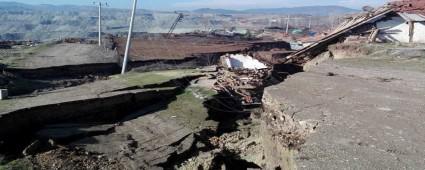 Bolu'da heyelandan zarar g�ren 5 ev bo�alt�ld�