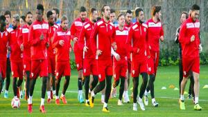 KIRMIZI BEYAZLILAR START VERD�