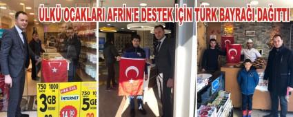 �LK� OCAKLARI AFR�N'E DESTEK ���N T�RK BAYRA�I DA�ITTI