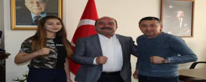 MENGEN MUAY-THA� TAYLAND'A G�DECEK