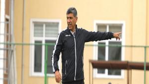    SA�T HOCA�YI TATLI B�R TELA� ALDI   