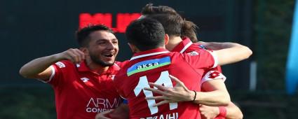 GOLLER ARKA ARKAYA GELD�