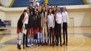 BASKETBOL GAL�B�YETLE BA�LADI