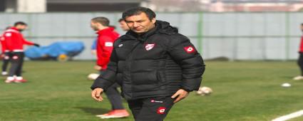 ORHAN KAYNAK �LK ANTRENMANINA �IKTI