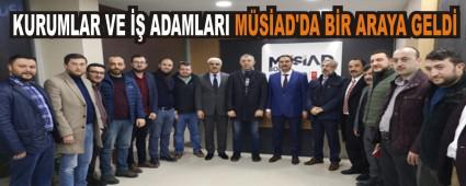KURUMLAR VE �� ADAMLARI M�S�AD\'DA B�R ARAYA GELD�