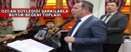 �ZCAN S�YLED��� �ARKILARLA B�Y�K BE�EN� TOPLADI