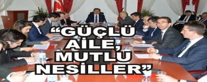 �G��L� A�LE, MUTLU NES�LLER�