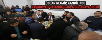�ZCAN REGA�P KAND�L�NDE PA�AK�YL� VATANDA�LARLA B�R ARAYA GELD�