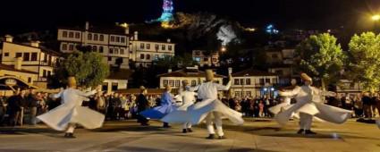 32. AK�EMSEDD�N HAZRETLER�N� ANMA G�N� PROGRAMI SONA ERD�