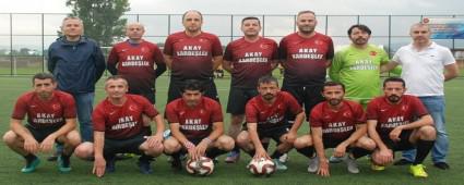 Akay Karde�ler Fark Att�