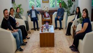 A��k Kap� G�r��meleri Devam Ediyor