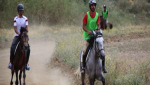 RAHVAN AT YARI�LARI 4 A�USTOS�DA