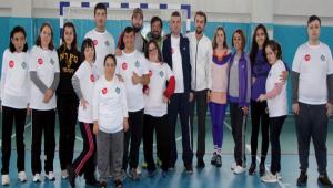 Down Sendromlu �ocuklar Doyas�yla E�lendi