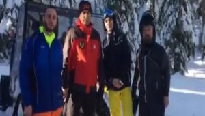 KAYAK YAPARKEN KAYBOLAN KAYAK�ILARI JAK T�M� KURTARDI