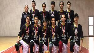 BASKETBOL VE Y�ZMEDE 1\'�NC� DO�A OLDU