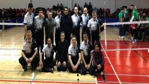 OTURARAK VOLEYBOL S�PERL�G 1. ETAP MA�LARI SONA ERD�