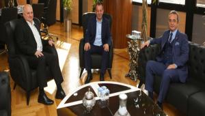 CHP\'nin iki �nemli isminden Ba�kan �zcan\'a ziyaret