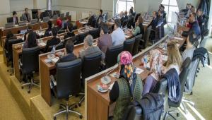 �ZZET BAYSAL\'I ANMA PROGRAMLARI ���N TOPLANTI D�ZENLEND�