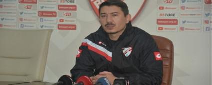 Yeni hocadan ilk a��klama