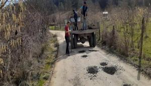 Ta�kesti �de Mahalle yollar� onar�l�yor