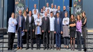 BA�B� VE AR�EL�K GELECE��N �EFLER�N� B�RL�KTE YET��T�R�YOR
