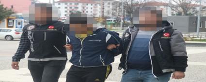 Arac�nda uyu�turucu ile yakalanm��t�